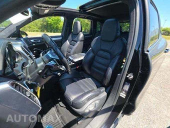 2015 Porsche Cayenne Turbo – miniatura 7
