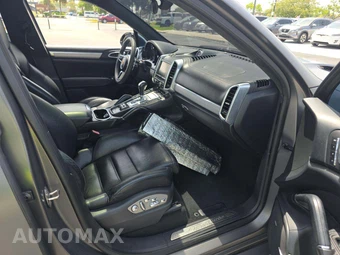 2015 Porsche Cayenne Turbo – miniatura 18