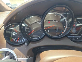 2015 Porsche Cayenne Turbo – miniatura 12