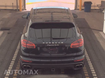 2015 Porsche Cayenne Turbo – miniatura 5