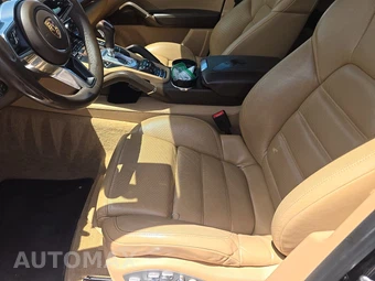 2015 Porsche Cayenne Turbo – miniatura 7