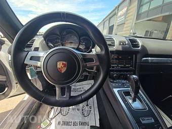 2015 Porsche Cayman S – miniatura 10
