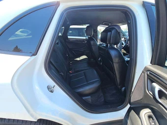 2015 Porsche Macan S – miniatura 16