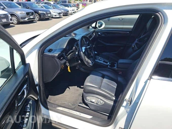 2015 Porsche Macan S – miniatura 6