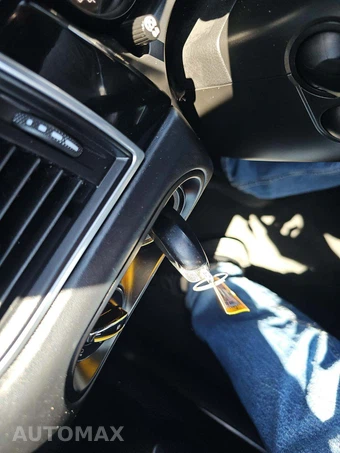 2015 Porsche Macan S – miniatura 8