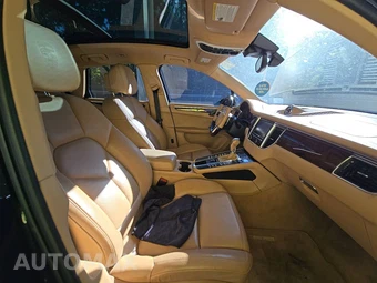 2015 Porsche Macan S – miniatura 8
