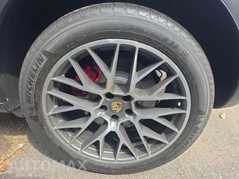 2015 Porsche Macan Turbo – miniatura 11
