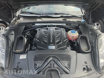 2015 Porsche Macan Turbo – miniatura 19