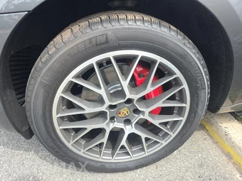 2015 Porsche Macan Turbo – miniatura 8