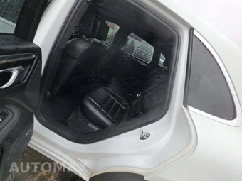 2015 Porsche Macan Turbo – miniatura 13