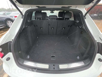 2015 Porsche Macan Turbo – miniatura 14