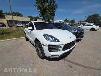 2015 Porsche Macan Turbo – miniatura 4
