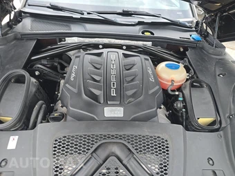 2015 Porsche Macan Turbo – miniatura 15