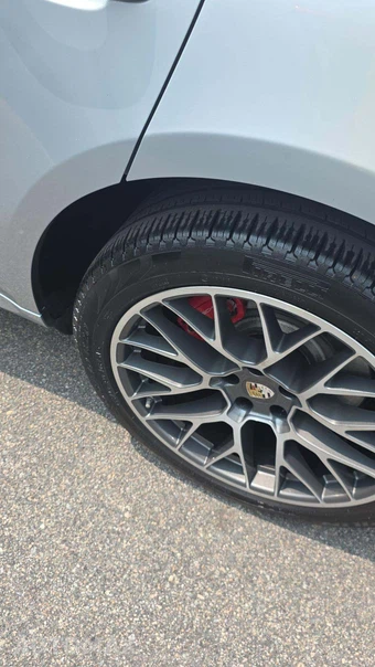 2015 Porsche Macan Turbo – miniatura 18