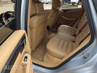 2015 Porsche Macan Turbo – miniatura 10