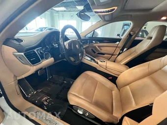 2015 Porsche Panamera 4 - miniatura 11