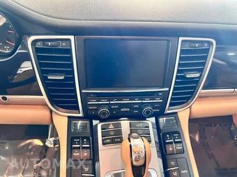 2015 Porsche Panamera 4 - miniatura 17