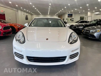 2015 Porsche Panamera 4 - miniatura 2