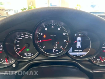 2015 Porsche Panamera 4 - miniatura 25