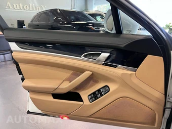 2015 Porsche Panamera 4 - miniatura 29