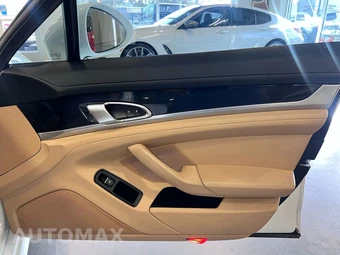 2015 Porsche Panamera 4 - miniatura 32