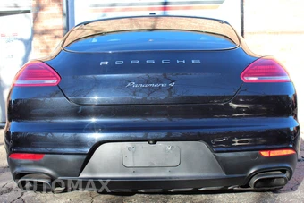 2015 Porsche Panamera 4 - miniatura 10