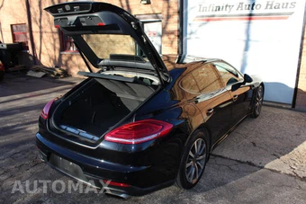 2015 Porsche Panamera 4 - miniatura 15