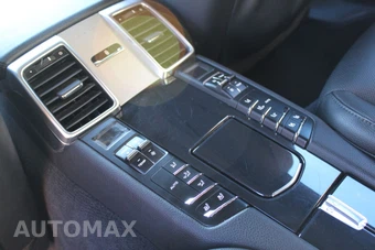 2015 Porsche Panamera 4 - miniatura 35