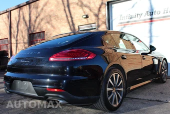 2015 Porsche Panamera 4 - miniatura 8