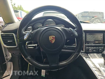 2015 Porsche Panamera 4 – miniatura 10