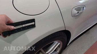 2015 Porsche Panamera 4 – miniatura 27