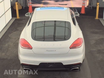 2015 Porsche Panamera 4 – miniatura 5