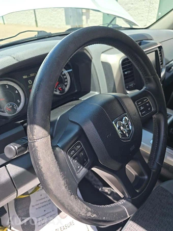 2015 Ram 1500 Big Horn Crew Cab Medium Bed - miniatura 21