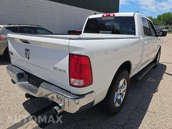 2015 Ram 1500 Big Horn Crew Cab Medium Bed - miniatura 3