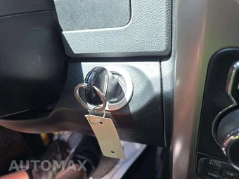 2015 Ram 1500 Big Horn Crew Cab Medium Bed - miniatura 8