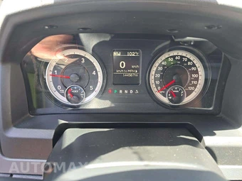 2015 Ram 1500 Big Horn Crew Cab Medium Bed - miniatura 9