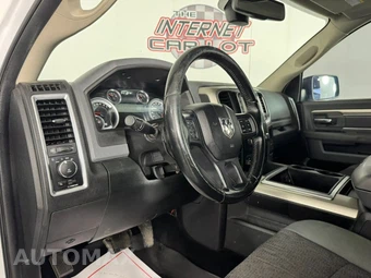 2015 Ram 1500 Big Horn Crew Cab Medium Bed - miniatura 10