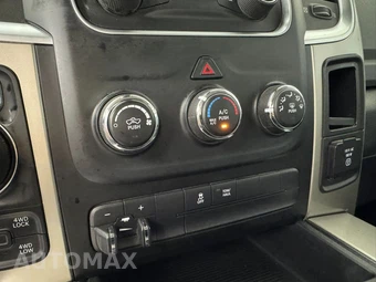 2015 Ram 1500 Big Horn Crew Cab Medium Bed - miniatura 19