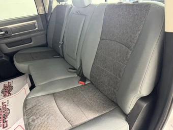2015 Ram 1500 Big Horn Crew Cab Medium Bed - miniatura 32