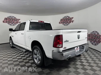 2015 Ram 1500 Big Horn Crew Cab Medium Bed - miniatura 5