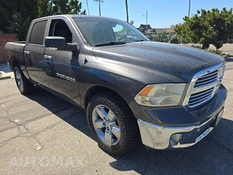 2015 Ram 1500 Big Horn Crew Cab Short Bed - miniatura 3