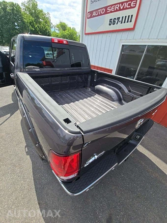 2015 Ram 1500 Big Horn Crew Cab Short Bed - miniatura 14
