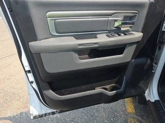 2015 Ram 1500 Big Horn Crew Cab Short Bed - miniatura 9