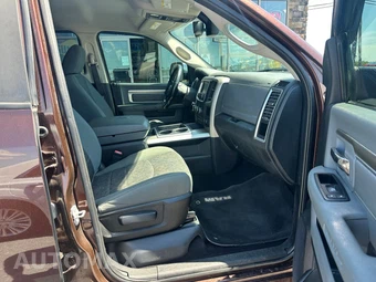 2015 Ram 1500 Big Horn Extended Cab Medium Bed - miniatura 6