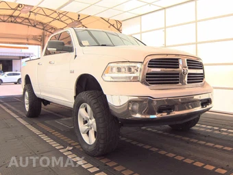 2015 Ram 1500 Big Horn Extended Cab Medium Bed - miniatura 3