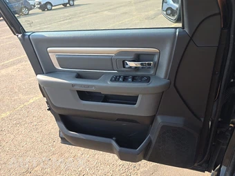2015 Ram 1500 Big Horn Extended Cab Medium Bed - miniatura 9