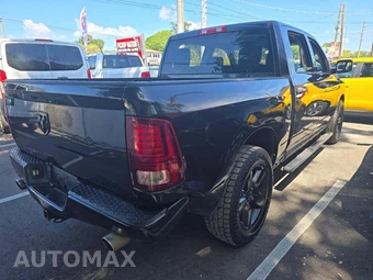 2015 Ram 1500 Express Crew Cab Short Bed - miniatura 3