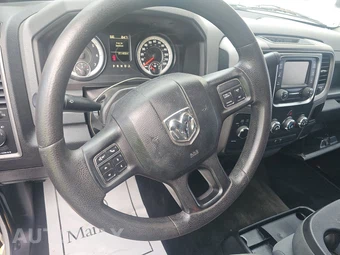 2015 Ram 1500 Express Crew Cab Short Bed - miniatura 10
