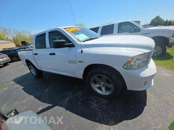 2015 Ram 1500 Express Crew Cab Short Bed - miniatura 4