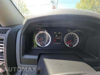 2015 Ram 1500 Express Crew Cab Short Bed - miniatura 9